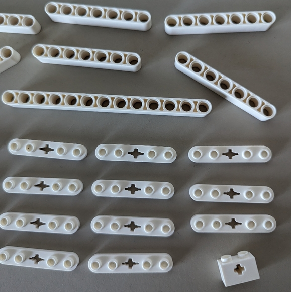 LEGO LOT OF 20 white MODIFIED bricks holes connectors technic star wars police - Picture 5 of 7